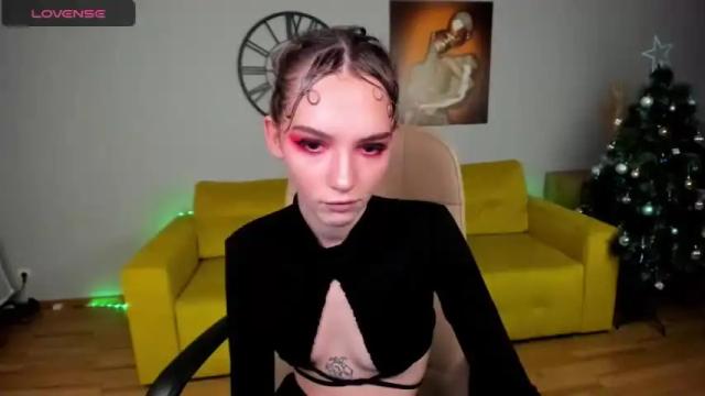 Image 12 of sophiecherrie Stream on Chaturbate on 18 months ago