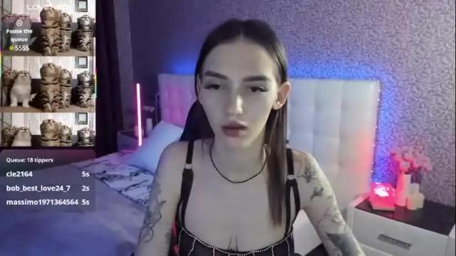 Image 3 of sophiecherrie Stream on Chaturbate on 1 month ago