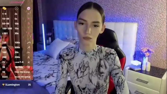 Image 2 of sophiecherrie Stream on Chaturbate on 4 months ago