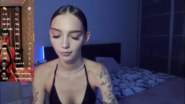 Image 2 of sophiecherrie Stream on Chaturbate on 2 months ago
