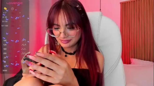 Image 3 of sophiecherry_ Stream on Chaturbate on 1 month ago