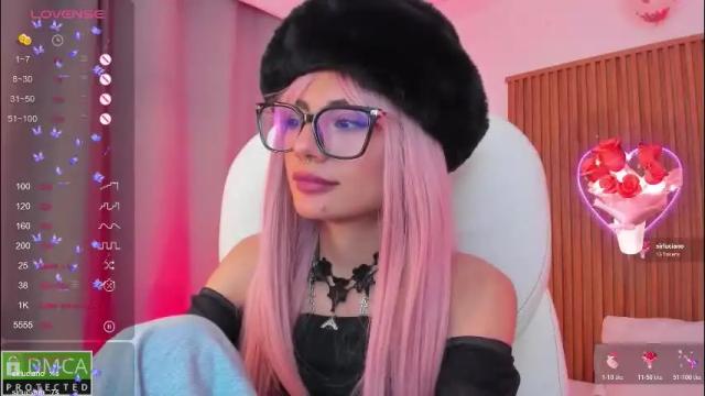 Image 8 of sophiecherry_ Stream on Chaturbate on 3 days ago