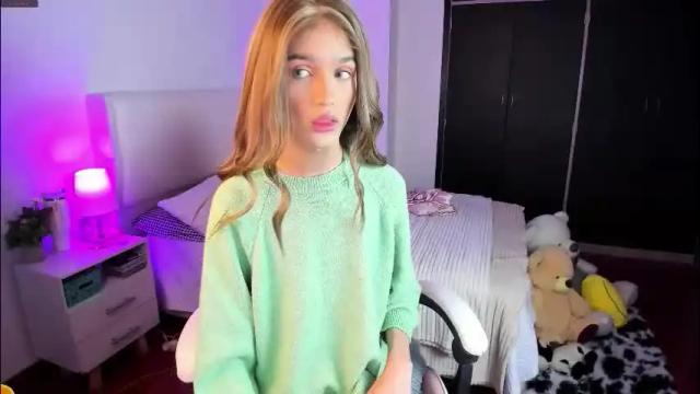 Image 6 of sophiecornett Stream on Chaturbate on 5 days ago