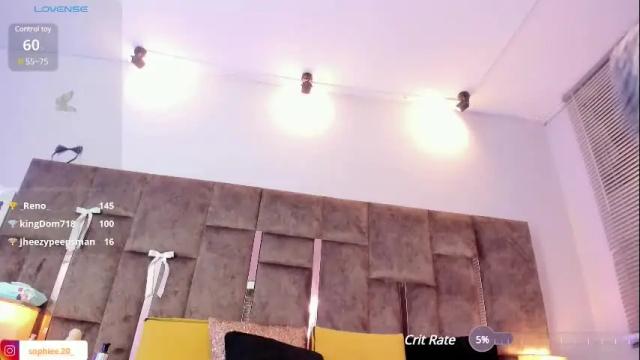 Image 3 of sophiee_20 Stream on Chaturbate on 25 days ago