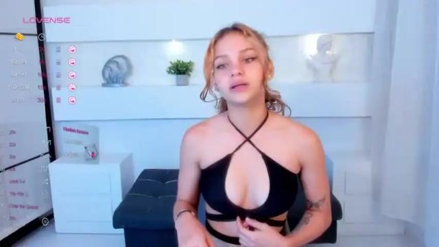 Image 8 of sophieevanst Stream on Chaturbate on 18 months ago