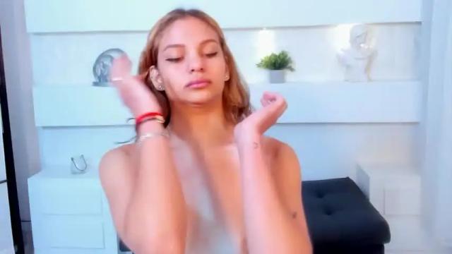 Image 12 of sophieevanst Stream on Chaturbate on 18 months ago