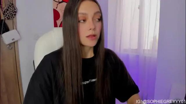 Image 3 of sophiegreey Stream on Chaturbate on 3 days ago