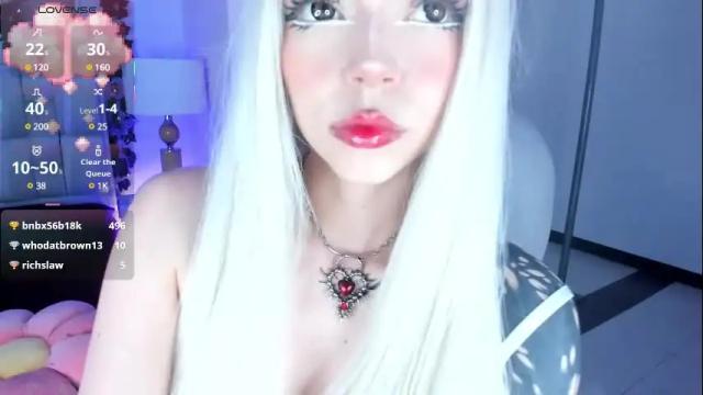 Image 12 of sophiehill_gh Stream on Chaturbate on 2 months ago