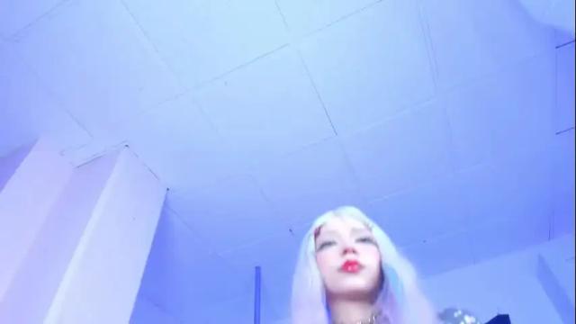 Image 10 of sophiehill_gh Stream on Chaturbate on 1 month ago