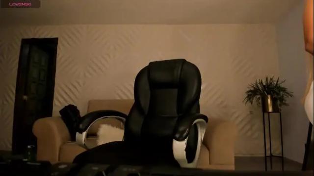 Image 4 of sophiepalmerx Stream on Chaturbate on 29 days ago