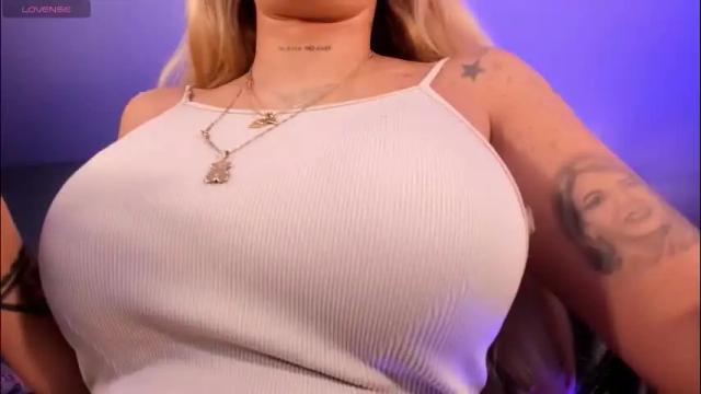 Image 6 of sophiepalmerx Stream on Chaturbate on 1 month ago