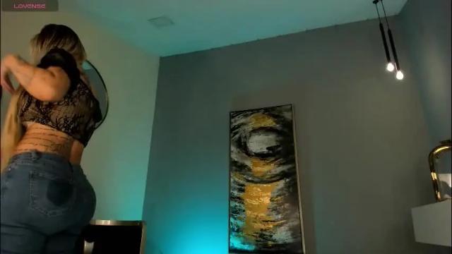 Image 2 of sophiepalmerx Stream on Chaturbate on 7 days ago