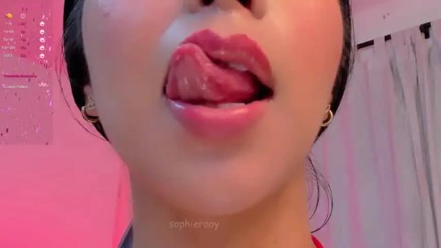 Image 11 of sophierooy Stream on Chaturbate on 14 months ago