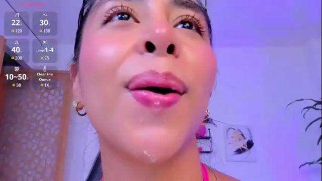 Image 12 of sophierooy Stream on Chaturbate on 21 days ago