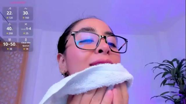 Image 7 of sophierooy Stream on Chaturbate on 21 days ago