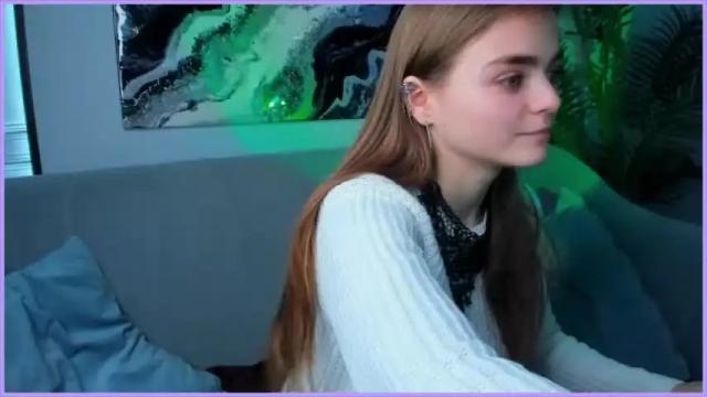 Image 11 of sophiesuvi Stream on Chaturbate on 15 months ago