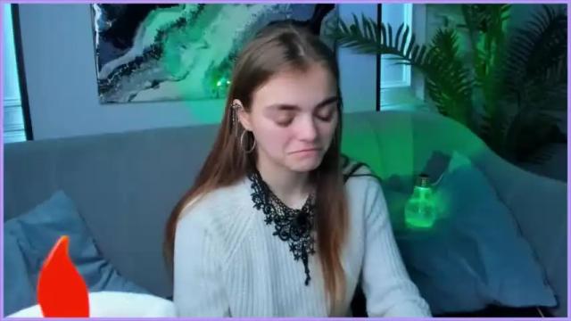 Image 4 of sophiesuvi Stream on Chaturbate on 15 months ago