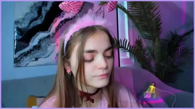 Image 6 of sophiesuvi Stream on Chaturbate on 15 months ago