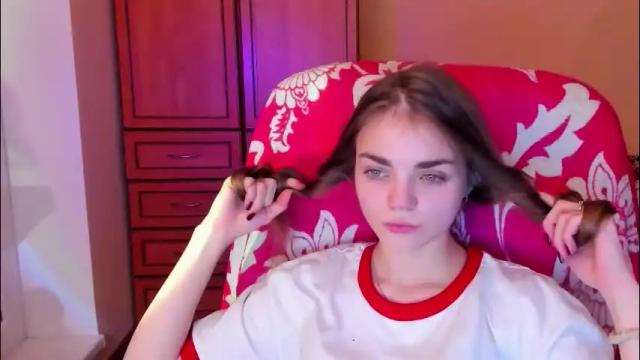 Image 8 of sophiesuvi Stream on Chaturbate on 2 months ago