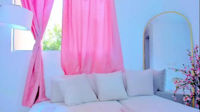 Image 3 of sophijonnes Stream on Chaturbate on 24 days ago
