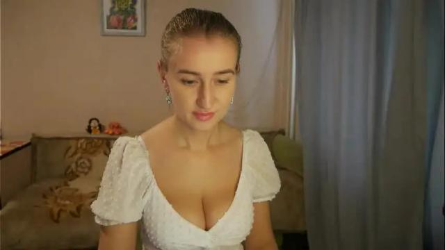 Image 4 of sophilorens Stream on Chaturbate on 1 month ago