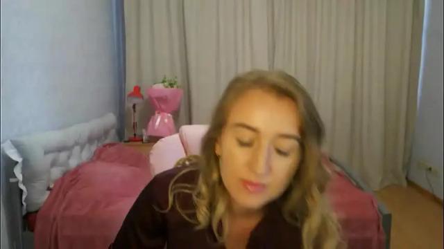 Image 3 of sophilorens Stream on Chaturbate on 1 month ago