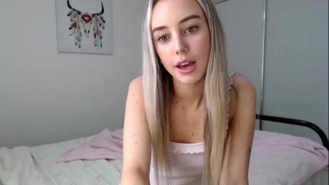 Image 7 of sophs01 Stream on Chaturbate on 24 days ago