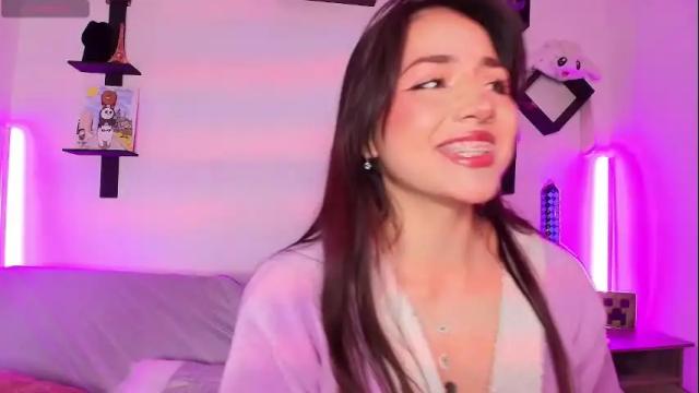 Image 11 of sophy_smilesweet Stream on Chaturbate on 16 days ago