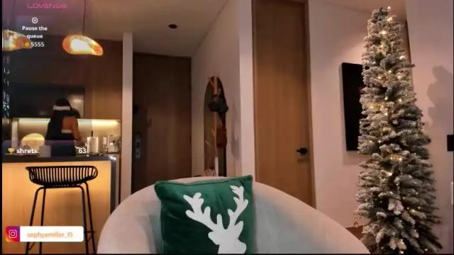 Image 3 of sophyamiller_15 Stream on Chaturbate on 1 month ago