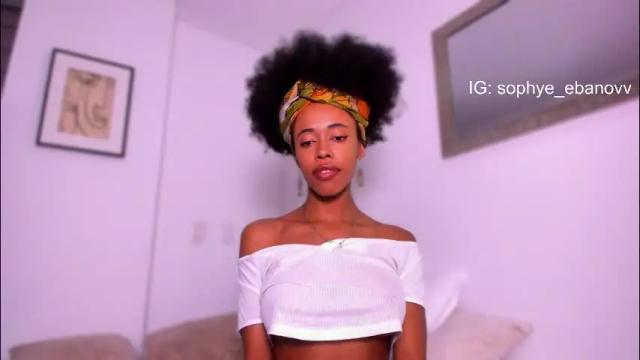 Image 10 of sophye_ebanov Stream on Chaturbate on 2 days ago