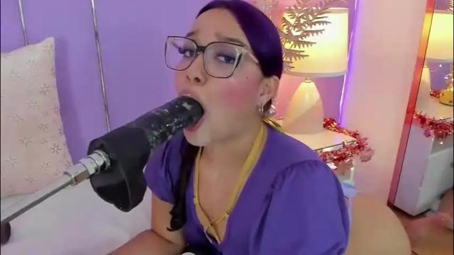 Image 2 of sophyruiz_ Stream on Chaturbate on 1 month ago