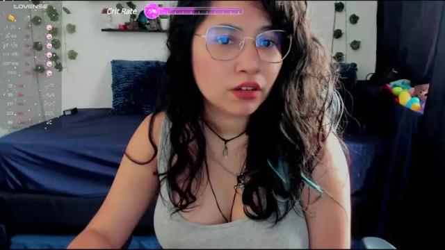 Image 3 of sora_green Stream on Chaturbate on 18 months ago
