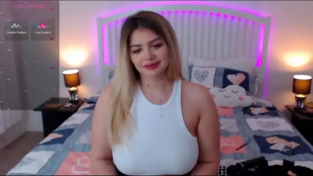 Image 6 of sosox_ Stream on Chaturbate on 14 months ago