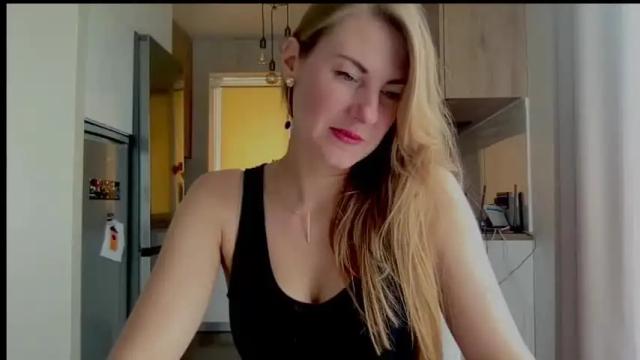 Image 8 of soulmategirl Stream on Chaturbate on 18 months ago