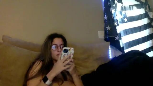 Image 12 of sourmelonss Stream on Chaturbate on 13 months ago