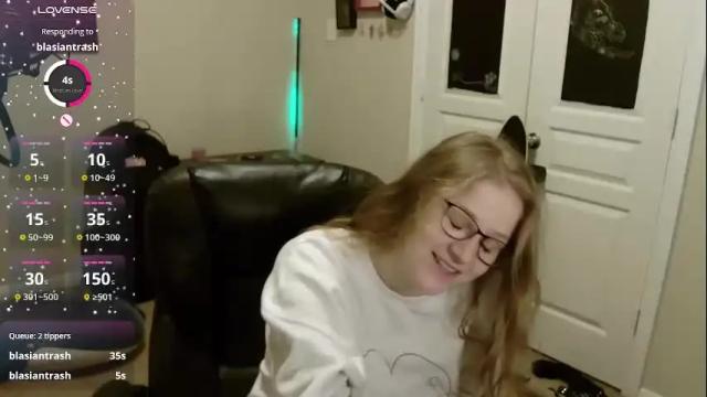 Image 3 of southerbunny Stream on Chaturbate on 2 months ago