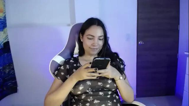 Image 3 of sowet00 Stream on Chaturbate on 8 days ago
