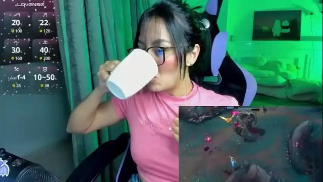 Image 3 of soy___lili Stream on Chaturbate on 29 days ago