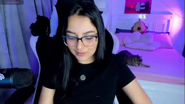 Image 11 of soy___lili Stream on Chaturbate on 2 months ago