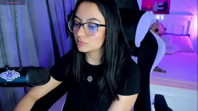 Image 8 of soy___lili Stream on Chaturbate on 2 months ago