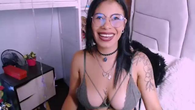 Image 10 of soy_lilibethsq Stream on Chaturbate on 14 months ago