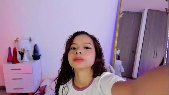 Image 6 of soy_sheila Stream on Chaturbate on 13 days ago