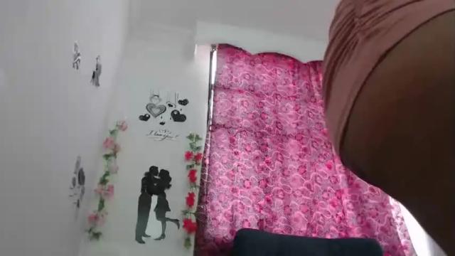 Image 3 of soy_yohana Stream on Chaturbate on 14 months ago