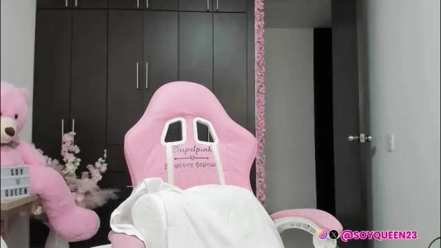 Image 3 of soyqeen Stream on Chaturbate on 1 month ago