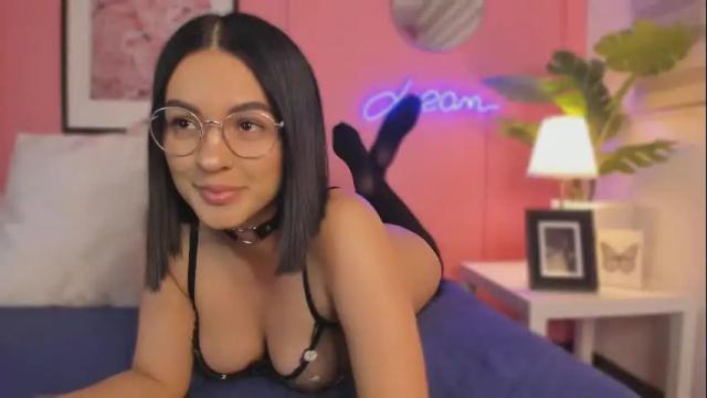 Image 6 of soysaraa_ Stream on Chaturbate on 1 month ago