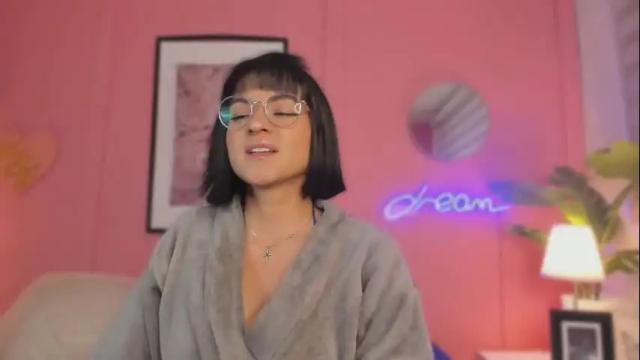 Thumbnail 3, soysaraa_'s Stream at Chaturbate, 1 month ago