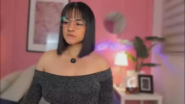 Thumbnail 1, soysaraa_'s Stream at Chaturbate, 1 month ago