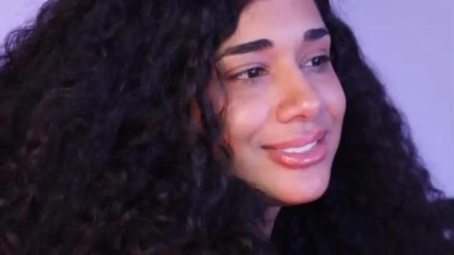 Image 8 of soytropicalfruit Stream on Chaturbate on 14 months ago