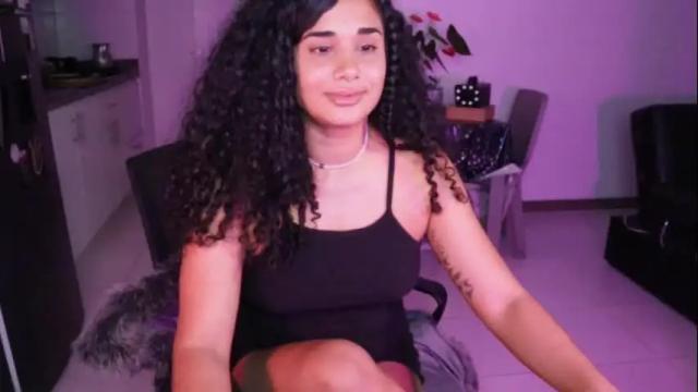Image 11 of soytropicalfruit Stream on Chaturbate on 19 days ago