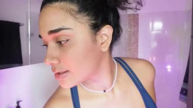 Image 3 of soytropicalfruit Stream on Chaturbate on 6 days ago